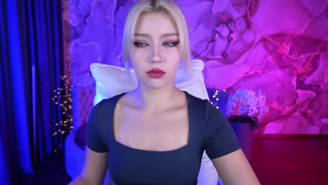 selenairis online show from September 2025 07:20:02 AM