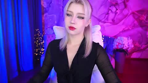 selenairis online show from September 2025 06:26:02 AM