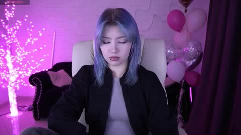 selenairis online show from February 2026 02:01:02 AM