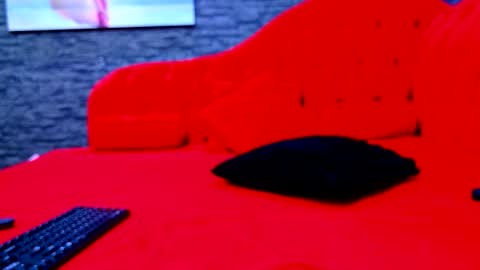 Selena Noir online show from November 2025 05:52:01 AM