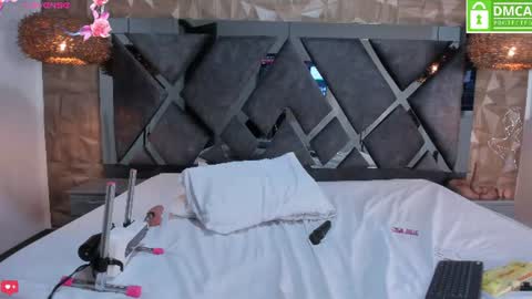 Snapshot of selene__lopez_ chatting on June 2026 12:32:02 AM selene__lopez_ online show from June 2026 12:32:02 AM
