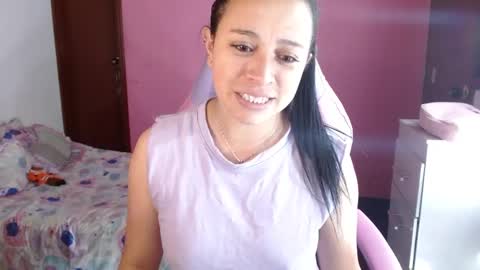 Snapshot of selene_mixx chatting on March 2025 10:39:02 PM selene_mixx online show from March 2025 10:39:02 PM