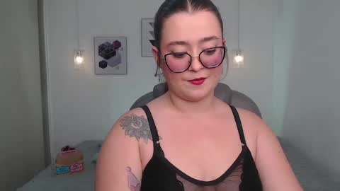 selene_rouse_ online show from May 2026 09:27:01 PM