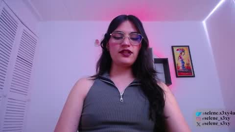 Snapshot of selene_s3xy chatting on April 2026 06:53:02 PM selene_s3xy online show from April 2026 06:53:02 PM