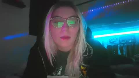 Selene online show from January 2025 02:10:01 AM