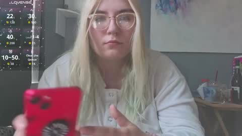 Selene online show from April 2026 03:31:02 PM