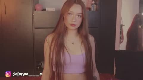 Snapshot of selenee___e chatting on January 2025 03:23:01 AM selene online show from January 2025 03:23:01 AM