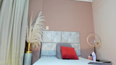 Snapshot of selenelujan chatting on December 2025 11:52:01 AM Selene Lujan online show from December 2025 11:52:01 AM