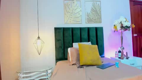 Selene Lujan online show from February 2026 12:17:01 PM