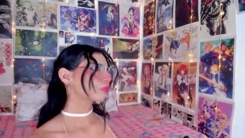 Selene online show from November 2025 07:35:01 PM