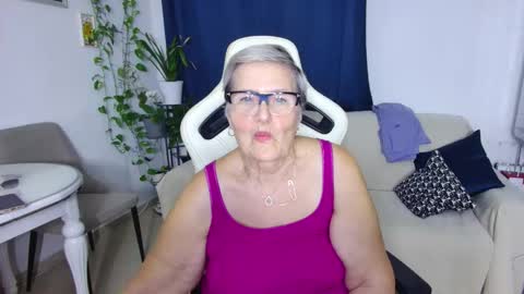 Snapshot of selenna57 chatting on February 2026 06:37:01 PM Selenna online show from February 2026 06:37:01 PM