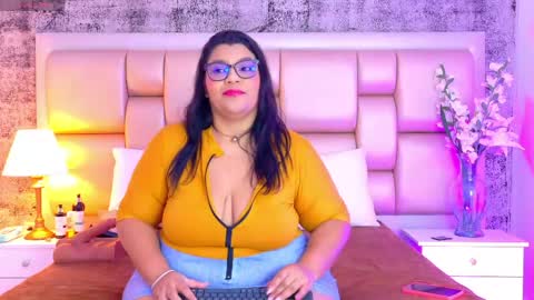 Selenna Cooper online show from February 2026 11:44:01 AM