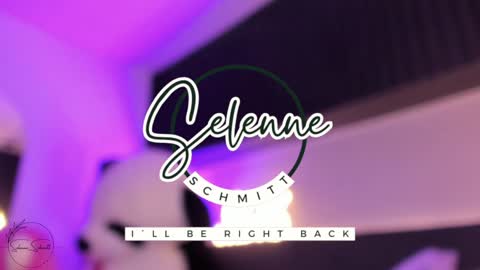 Selenne online show from January 2025 10:24:01 PM