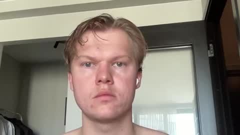 self_facial_lover online show from April 2026 11:40:02 AM