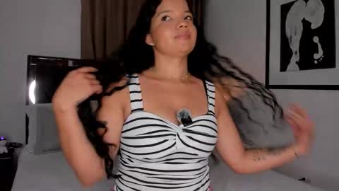 S e l e n a h online show from February 2026 11:31:02 AM