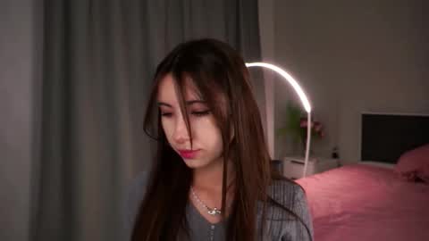 Elizabeth online show from November 2025 03:23:01 PM