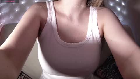 Snapshot of sellapink chatting on January 2025 12:05:02 PM My name is Sella and im Bisexual online show from January 2025 12:05:02 PM