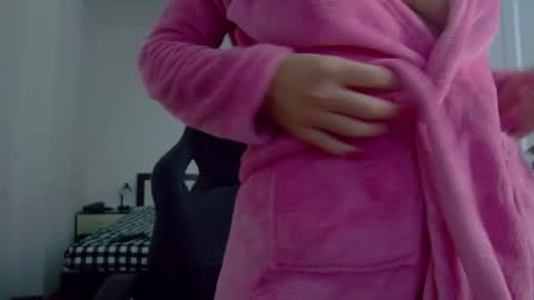 sellena_angel online show from December 2025 10:04:02 PM