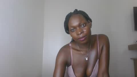 Snapshot of sellinprinces chatting on November 2025 03:59:02 AM sellinprinces online show from November 2025 03:59:02 AM