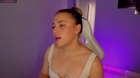 Selyn online show from December 2024 01:02:02 PM