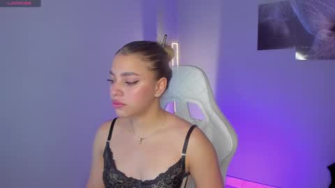 Selyn online show from December 2024 02:04:01 PM