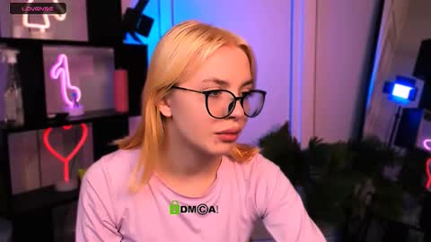 Sendi online show from December 2025 12:33:02 PM