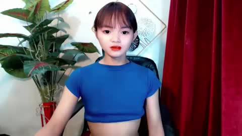 sensational_yeng online show from November 2025 05:23:01 PM