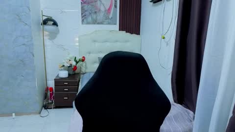 sensual_goergia online show from November 2025 02:06:01 PM