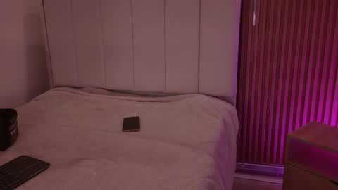 Snapshot of sensual_kim77 chatting on April 2026 12:41:01 PM Sensual Kim77 online show from April 2026 12:41:01 PM