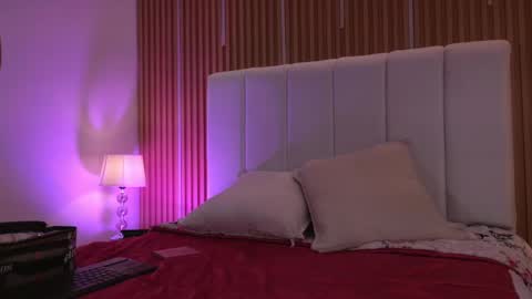 Snapshot of sensual_kim77 chatting on May 2026 01:07:01 PM Sensual Kim77 online show from May 2026 01:07:01 PM