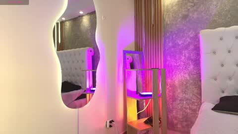 Snapshot of sensual_kim77 chatting on May 2026 02:37:01 PM Sensual Kim77 online show from May 2026 02:37:01 PM