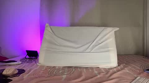 Snapshot of sensual_little_angel chatting on February 2026 11:55:02 PM Nataly online show from February 2026 11:55:02 PM