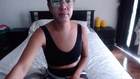 Snapshot of sensual_natalie chatting on October 2025 01:45:01 PM sensual_natalie online show from October 2025 01:45:01 PM