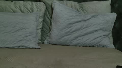 Snapshot of sensualldream chatting on November 2025 06:24:02 AM Alya online show from November 2025 06:24:02 AM