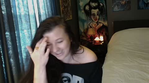 Snapshot of sentfrmheaven chatting on December 2024 02:42:02 PM Tara online show from December 2024 02:42:02 PM