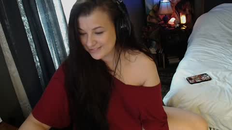 Snapshot of sentfrmheaven chatting on December 2024 05:05:01 PM Tara online show from December 2024 05:05:01 PM