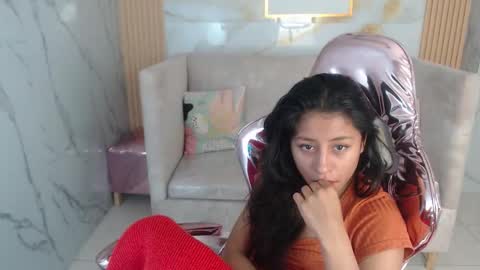 serabella_s online show from December 2025 01:29:01 PM