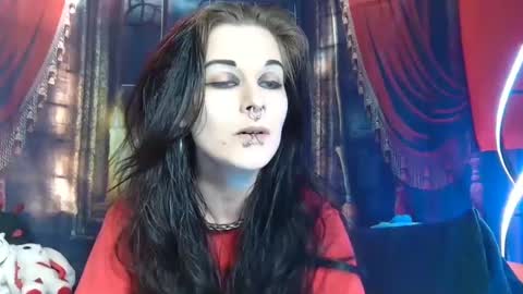 Snapshot of seraphinmunster chatting on December 2024 06:10:01 PM Seraphin Munster online show from December 2024 06:10:01 PM