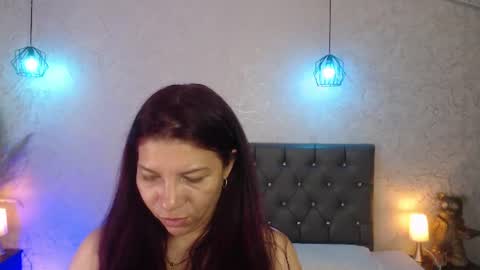 Snapshot of serena_houstonn chatting on June 2026 10:35:02 AM Serena online show from June 2026 10:35:02 AM