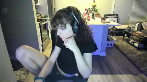 serenabastille online show from April 2026 01:25:01 AM