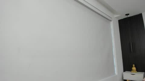 Serene online show from September 2025 12:38:02 PM