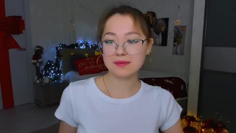 Snapshot of sereneflame chatting on January 2025 10:11:02 AM Ophelia online show from January 2025 10:11:02 AM