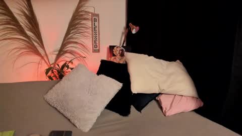 Serenity online show from October 2025 03:37:01 AM