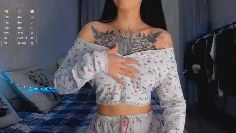 Ariana online show from November 2025 03:36:01 PM