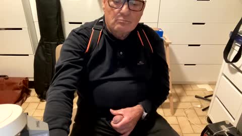 serge8413 online show from December 2024 06:15:01 PM