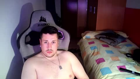 Pollos online show from March 2026 05:17:02 PM