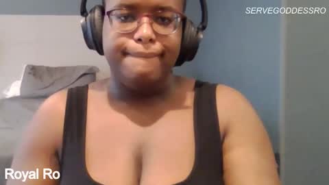 Snapshot of servegoddessro chatting on May 2026 07:08:02 PM servegoddessro online show from May 2026 07:08:02 PM