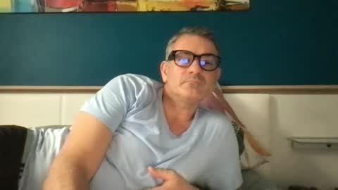 sesamechris92 online show from December 2025 02:00:02 PM