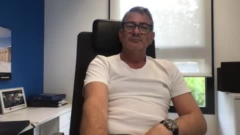 Snapshot of sesamechris92 chatting on June 2026 04:12:02 PM sesamechris92 online show from June 2026 04:12:02 PM