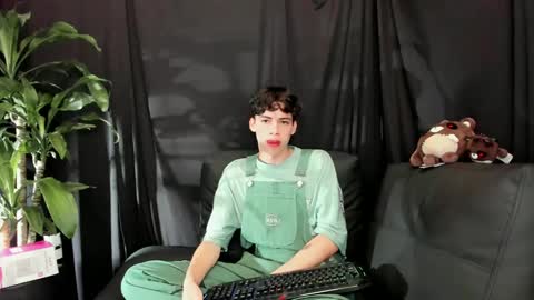 Snapshot of seth_ryder chatting on February 2025 05:09:01 AM seth_ryder online show from February 2025 05:09:01 AM